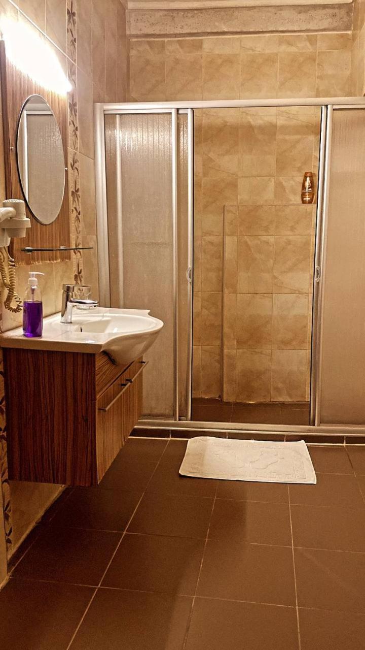 Aslan Home Apart Истанбул Екстериор снимка